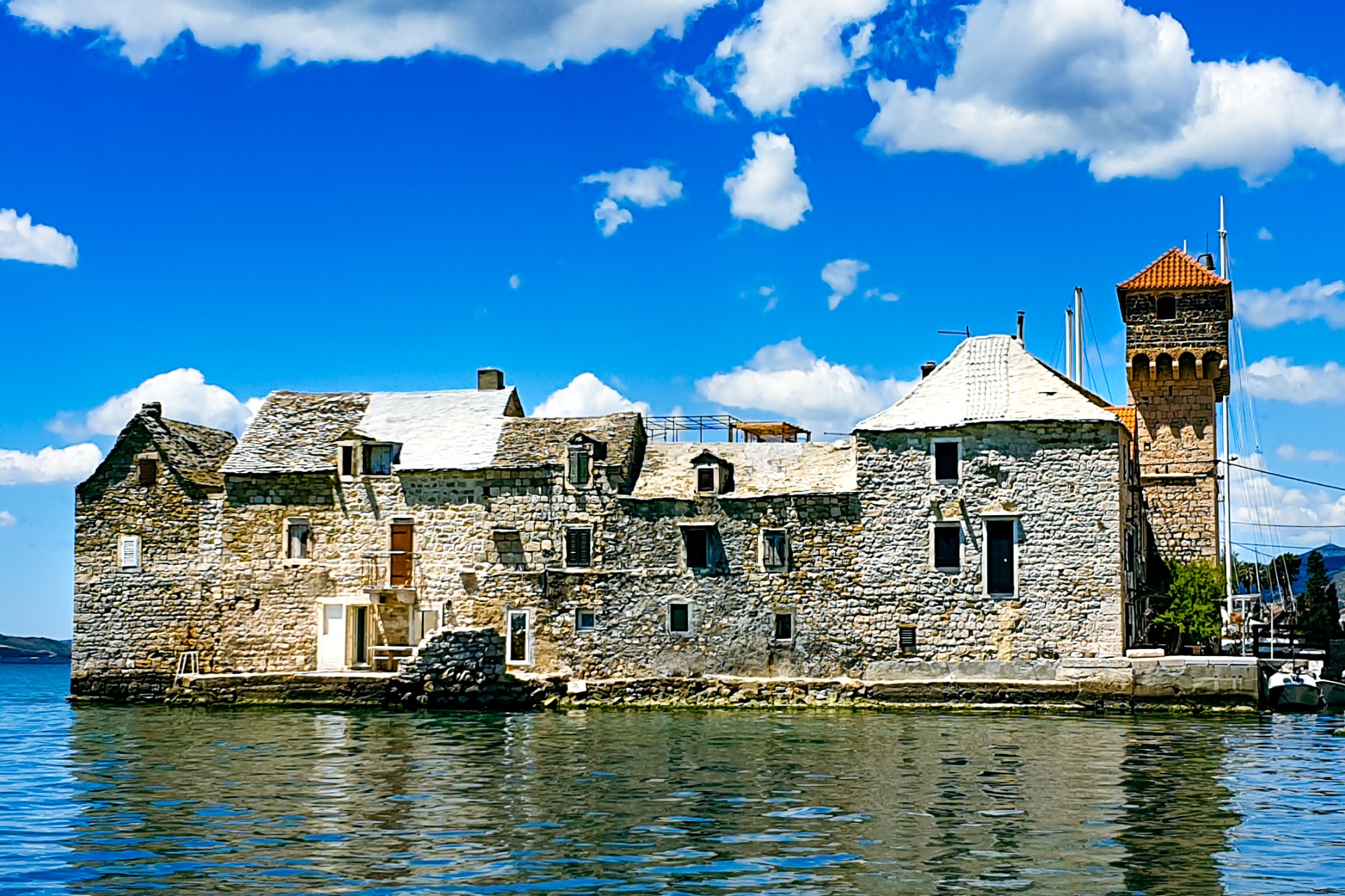 "Kaštilac" - Abadessa Castle